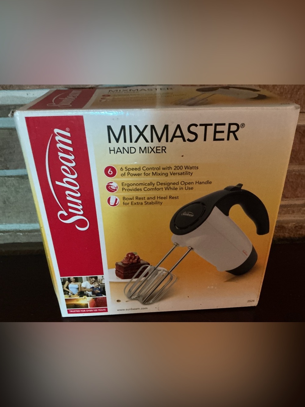 Sunbeam Hand Mixer in White and Black with Stainless Beaters